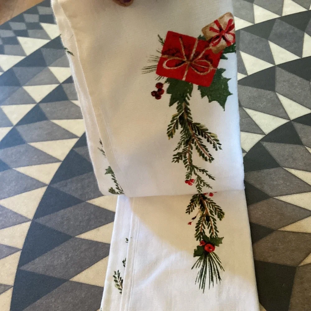 NWT Holiday Dish Towels